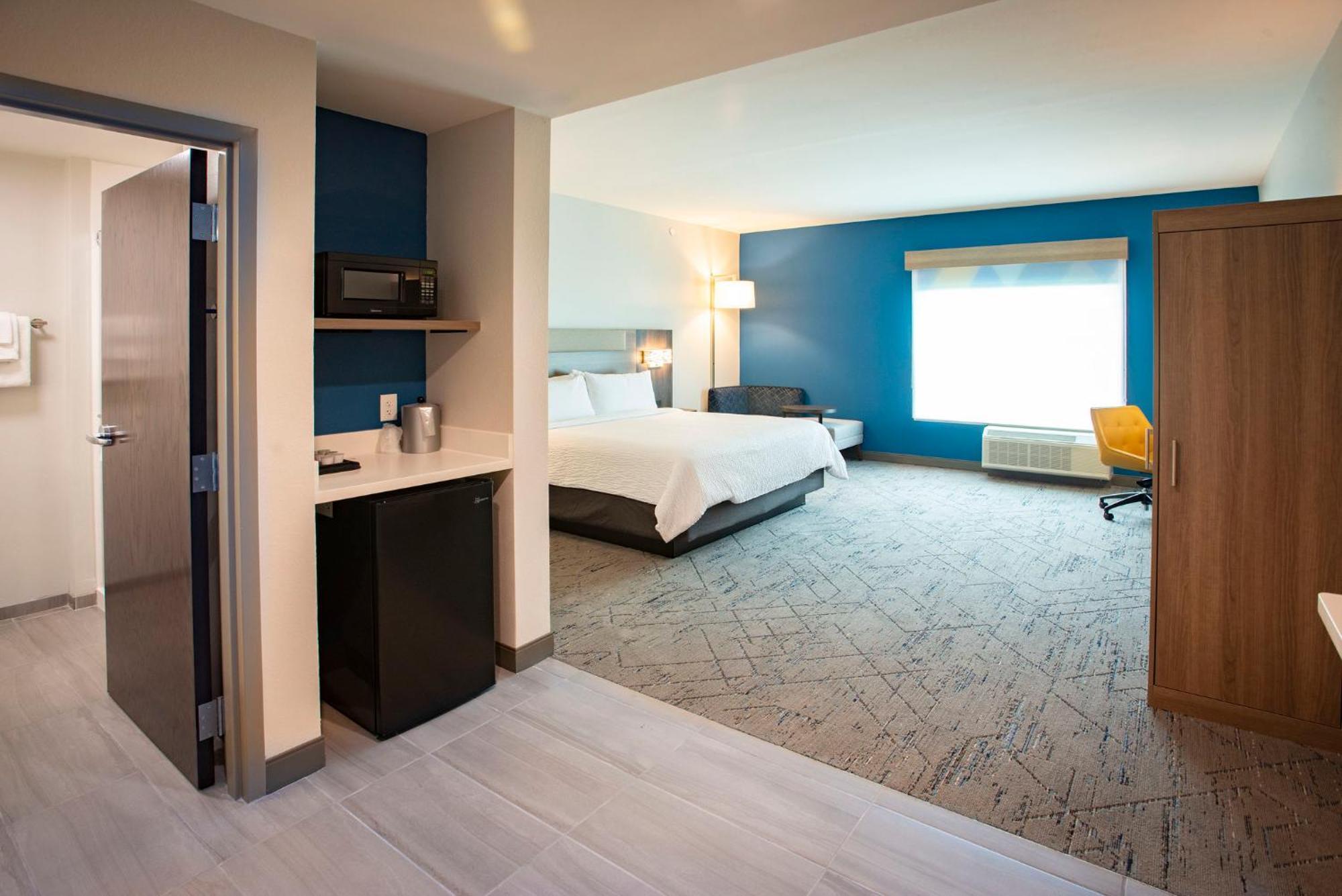 Holiday Inn Express & Suites Pensacola Airport North - I-10 By Ihg Ferry Pass Kültér fotó