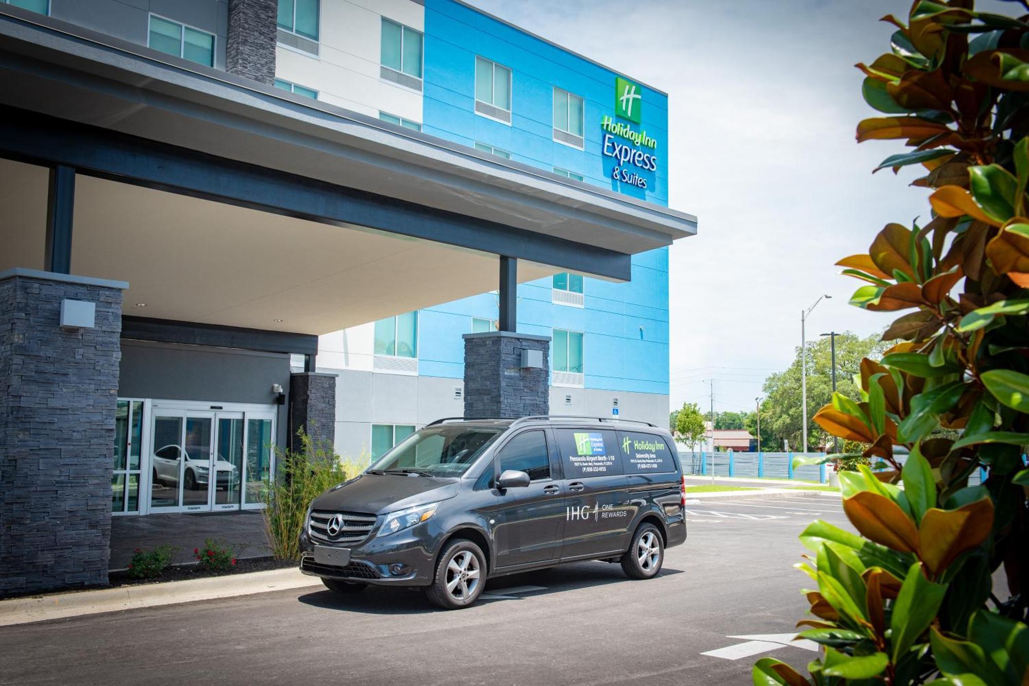 Holiday Inn Express & Suites Pensacola Airport North - I-10 By Ihg Ferry Pass Kültér fotó