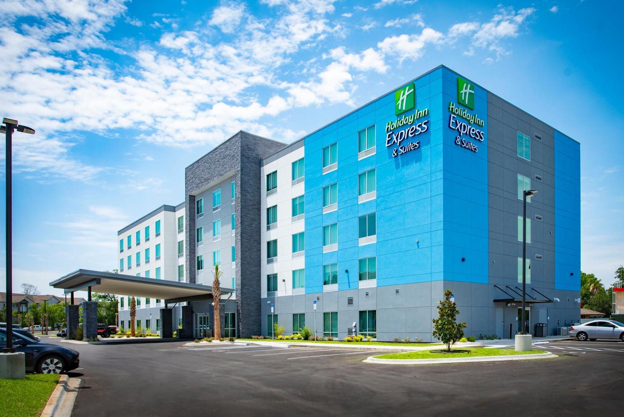 Holiday Inn Express & Suites Pensacola Airport North - I-10 By Ihg Ferry Pass Kültér fotó